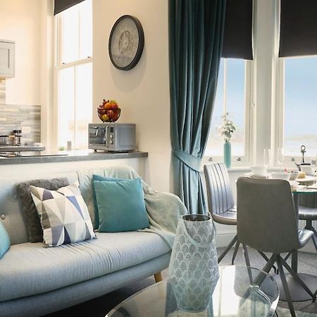 Sea View Serenity Breath Taking Sea View Sleeps 4 Scarborough Eksteriør bilde